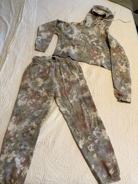 Tie Dye Sweat Set Women’s Wild Fable Hoodie + Joggers Size S/M